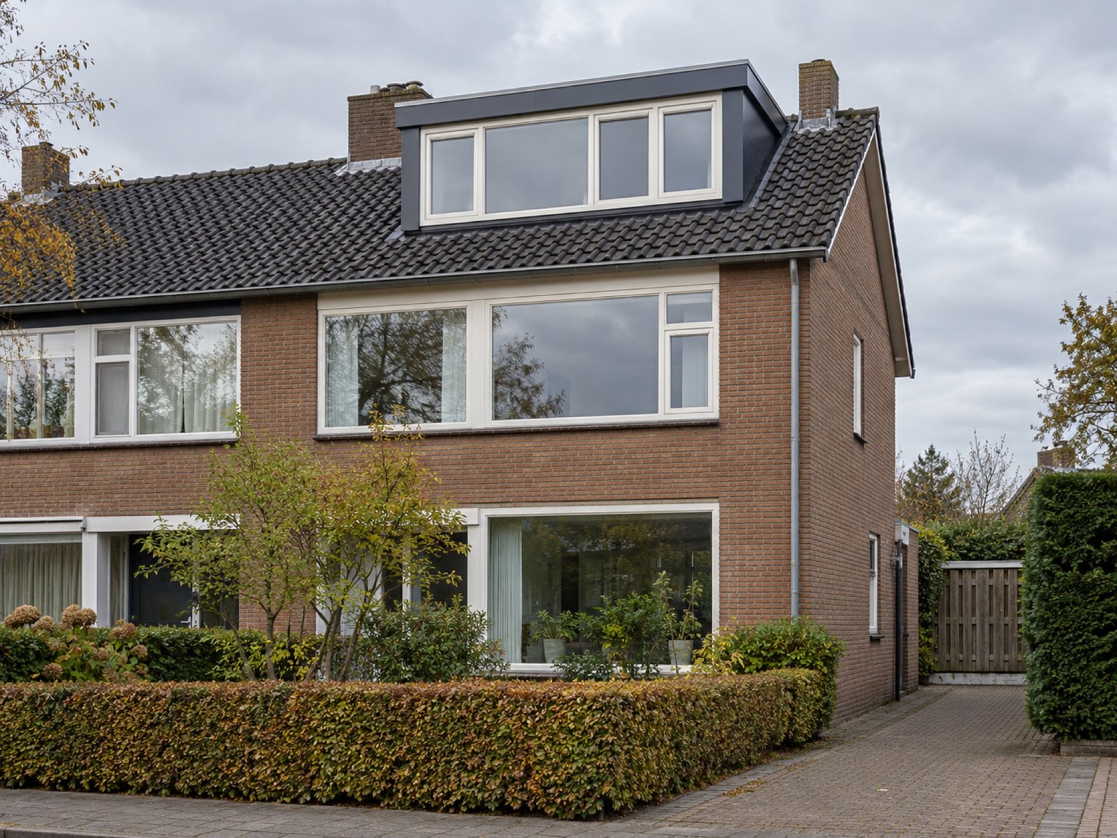 Dakkapel in Vries